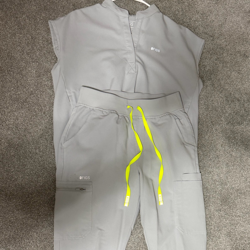Figs Women's Gray Scrub Set with Neon Yellow Drawstrings
